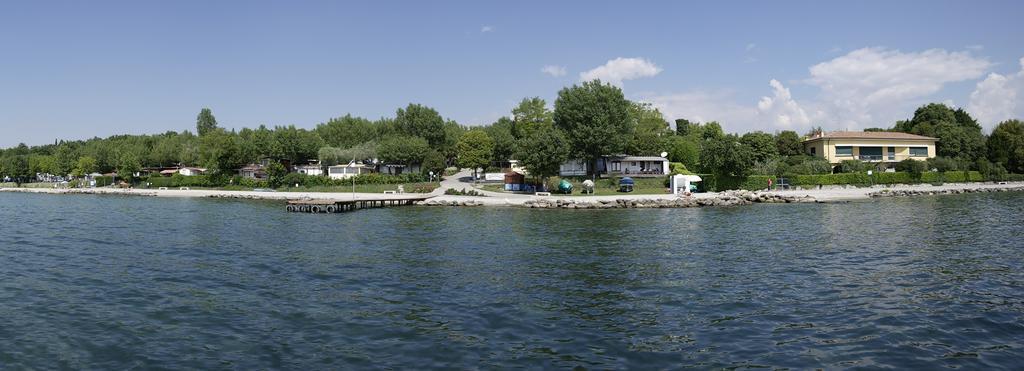 Campeggio Delle Rose Moniga del Garda 外观 照片